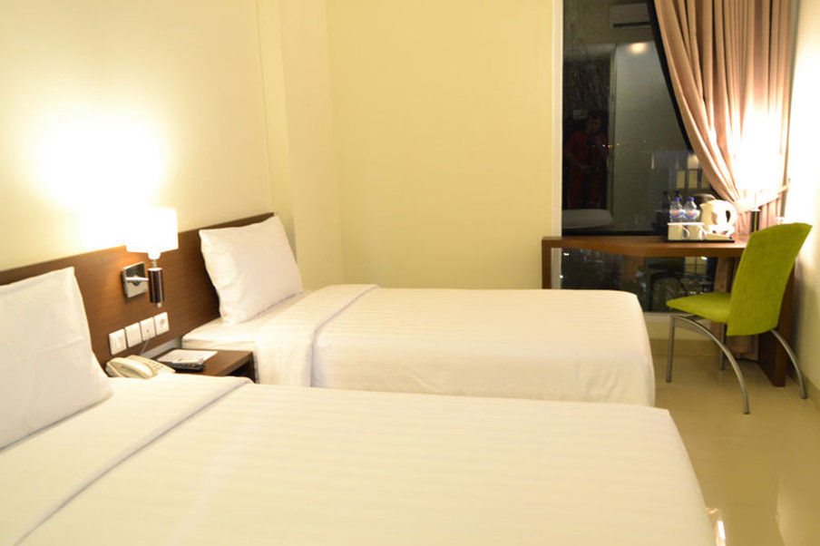 Ibis Budget Cikarang Festival Bekasi Zewnętrze zdjęcie